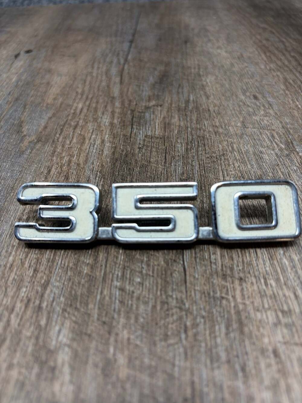 1969 - 1972 CHEVROLET CAMARO CHEVELLE NOVA 350 FENDER EMBLEM OE GM 3962949